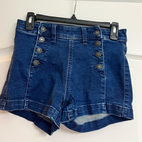 American Eagle Blue Denim Jean Shorts With Double Sided Button Up - Picture 1 of 2